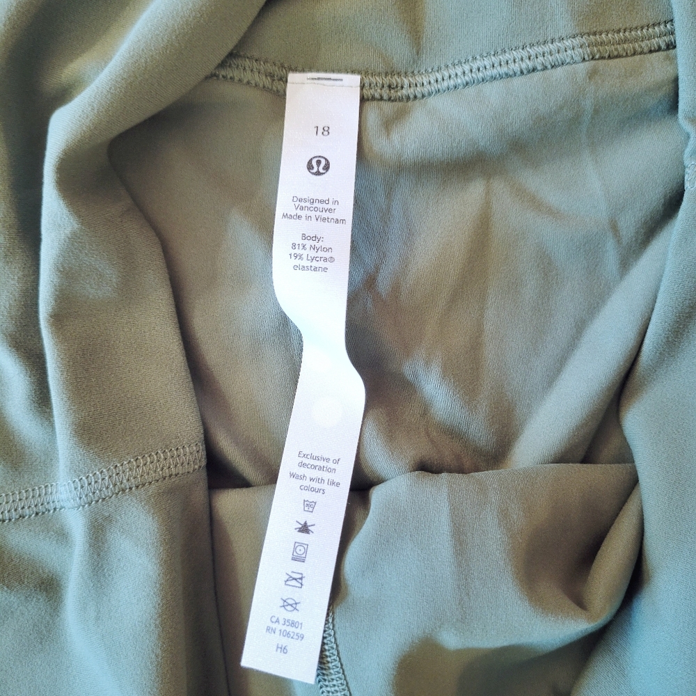 NWT Lululemon Plus Size Align High Rise Leggings 25" Olive Khaki Green Size 18 - Picture 12 of 12